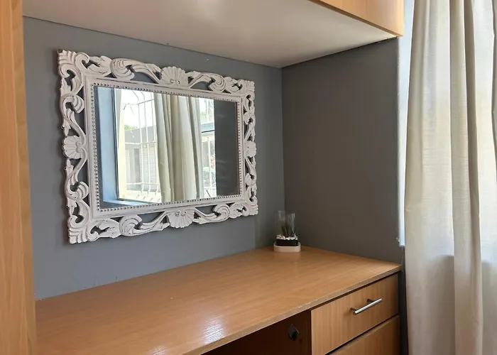 Cosy 1-Bedroom Near The Beach